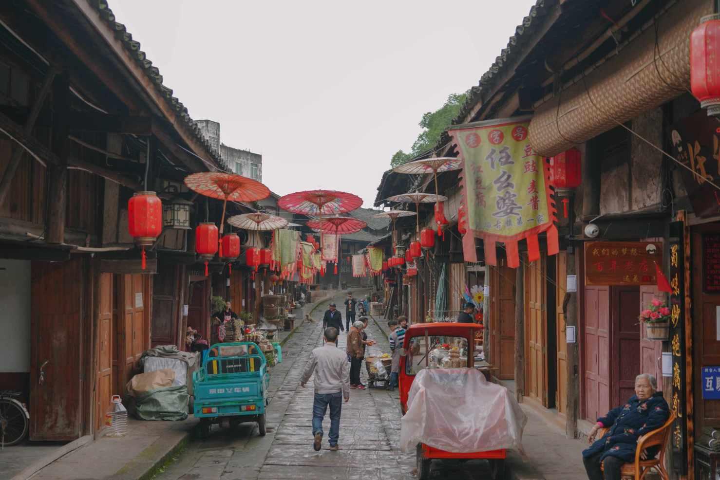 秦昊：伊能静甘愿在家相夫教子，把赚钱养家的机会让给了我
